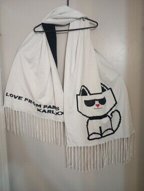 Karl Lagerfeld Love From Paris Karl Black And White Fringe Scarf NWT
